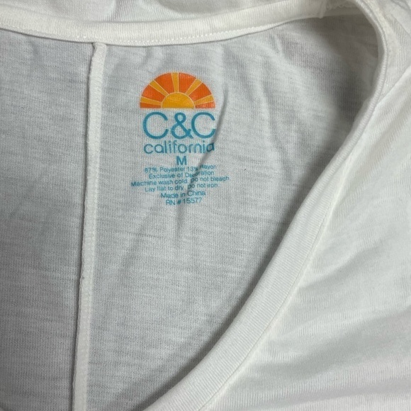 𝅺C&C California Graphic Logo V-neck Slub Tee, White, Medium - Picture 4 of 7